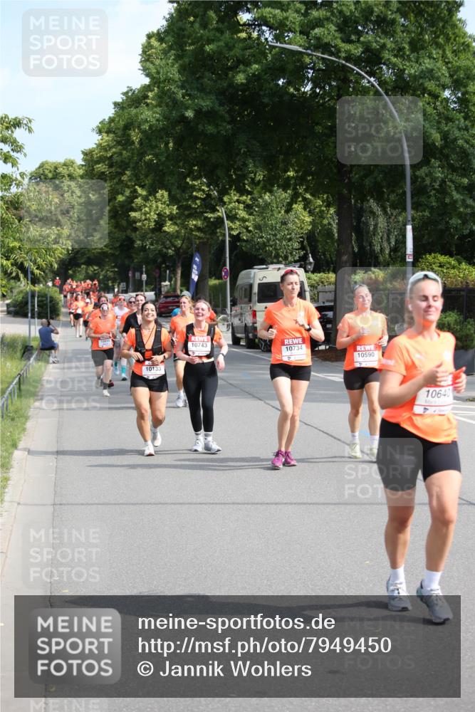 15.06.2025 - REWE Women's Run Jannik Wohlers http://msf.ph/oto/7949450 15.06.2025 09:48:05 Laufen 10734, 10590, 10640 meine-sportfotos.de