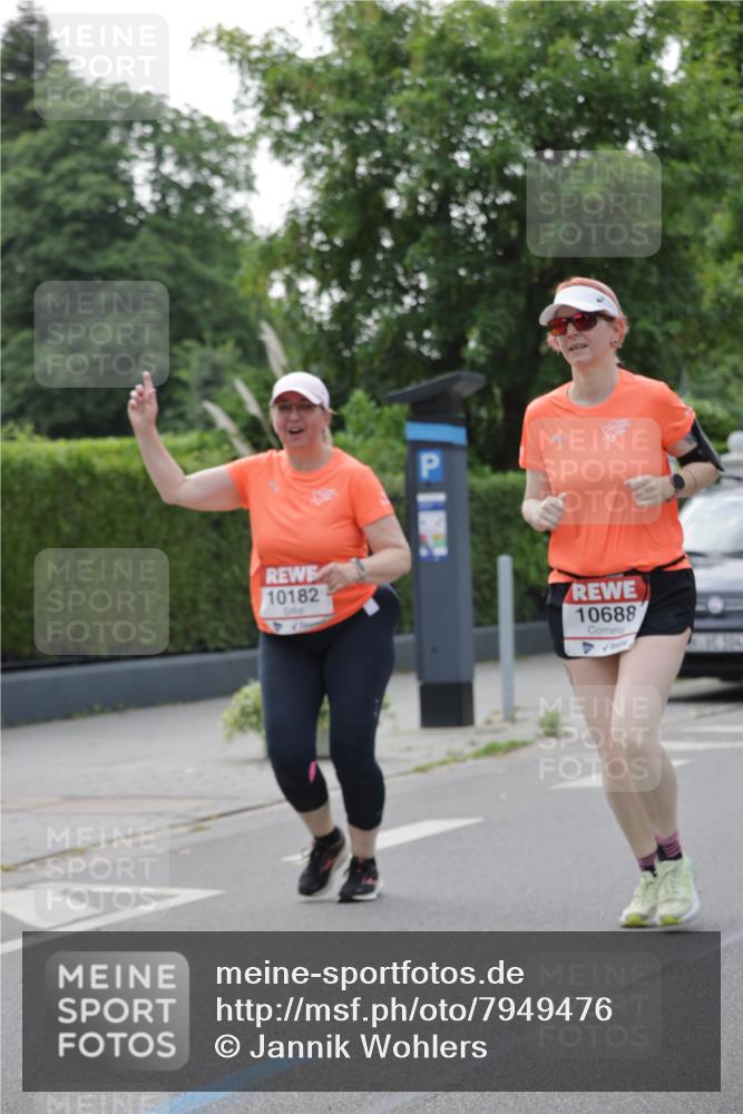 15.06.2025 - REWE Women's Run Jannik Wohlers http://msf.ph/oto/7949476 15.06.2025 08:31:50 Laufen 10182, 10688 meine-sportfotos.de