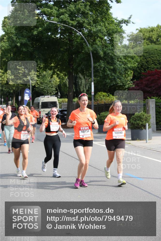 15.06.2025 - REWE Women's Run Jannik Wohlers http://msf.ph/oto/7949479 15.06.2025 09:48:07 Laufen 10743, 10133, 10734, 10590 meine-sportfotos.de