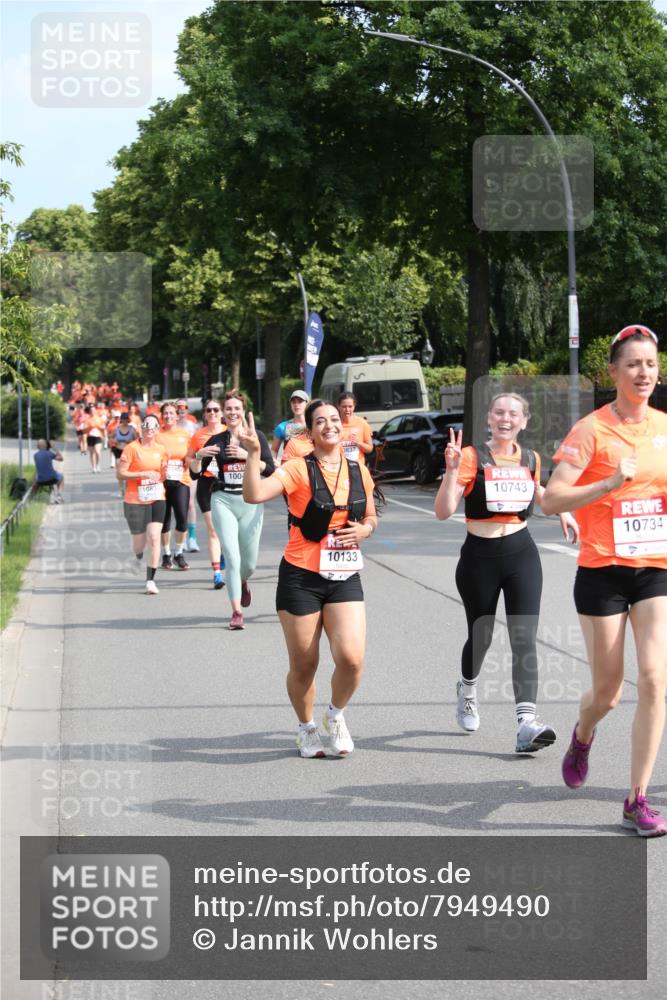 15.06.2025 - REWE Women's Run Jannik Wohlers http://msf.ph/oto/7949490 15.06.2025 09:48:07 Laufen 10133, 10743, 10734 meine-sportfotos.de