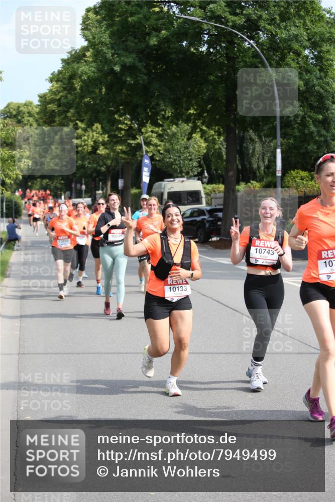 15.06.2025 - REWE Women's Run Jannik Wohlers http://msf.ph/oto/7949499 15.06.2025 09:48:08 Laufen 10833, 10041, 10133, 10743, 107, 4 meine-sportfotos.de