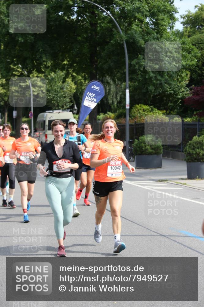 15.06.2025 - REWE Women's Run Jannik Wohlers http://msf.ph/oto/7949527 15.06.2025 09:48:10 Laufen 10042 meine-sportfotos.de