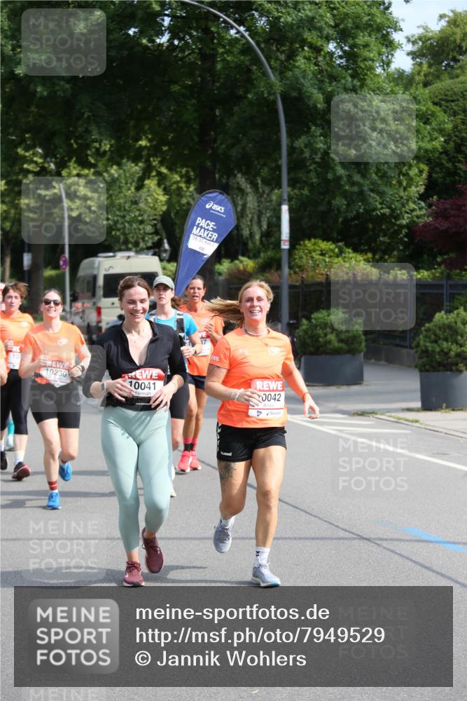 15.06.2025 - REWE Women's Run Jannik Wohlers http://msf.ph/oto/7949529 15.06.2025 09:48:10 Laufen 10230, 06, 30, 10041, 0042 meine-sportfotos.de