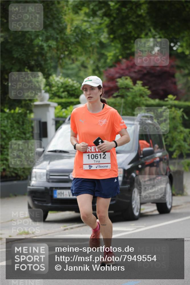 15.06.2025 - REWE Women's Run Jannik Wohlers http://msf.ph/oto/7949554 15.06.2025 08:31:54 Laufen 10612 meine-sportfotos.de