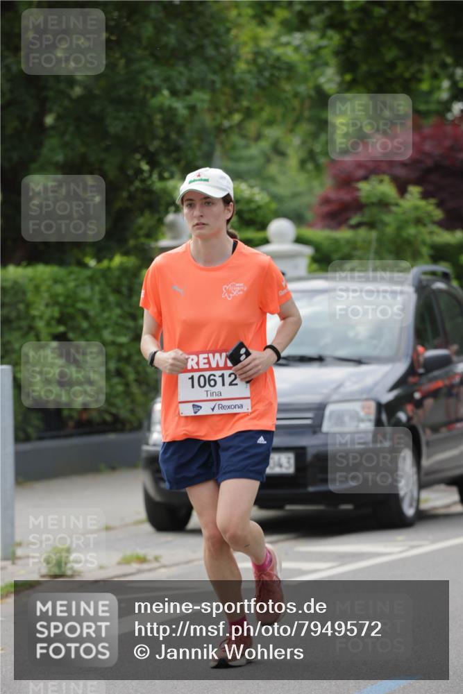 15.06.2025 - REWE Women's Run Jannik Wohlers http://msf.ph/oto/7949572 15.06.2025 08:31:54 Laufen 10612 meine-sportfotos.de