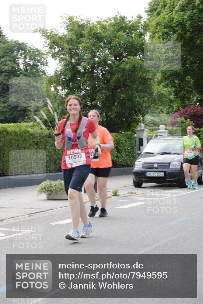 15.06.2025 - REWE Women's Run Jannik Wohlers http://msf.ph/oto/7949595 15.06.2025 08:32:00 Laufen 10533, 82, 1043, 10694 meine-sportfotos.de