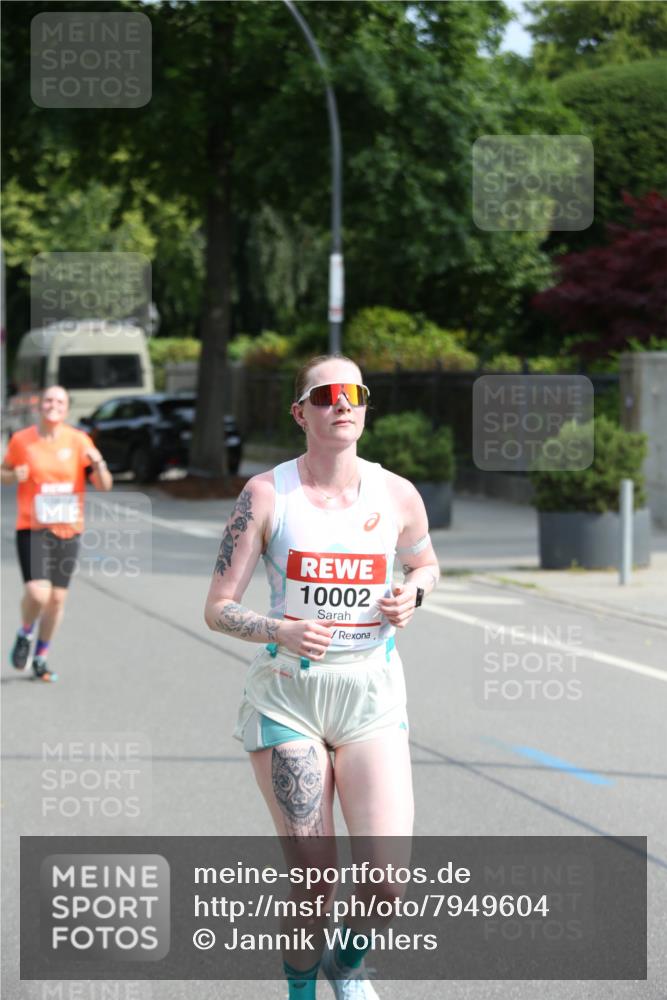 15.06.2025 - REWE Women's Run Jannik Wohlers http://msf.ph/oto/7949604 15.06.2025 09:48:14 Laufen 10002 meine-sportfotos.de
