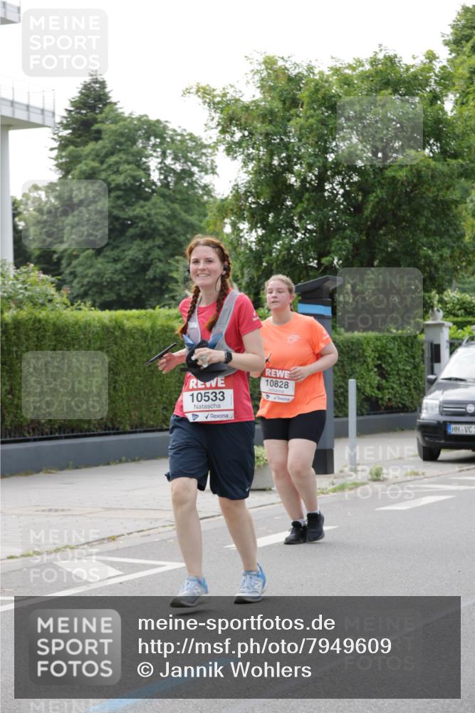 15.06.2025 - REWE Women's Run Jannik Wohlers http://msf.ph/oto/7949609 15.06.2025 08:32:00 Laufen 10533, 10828 meine-sportfotos.de