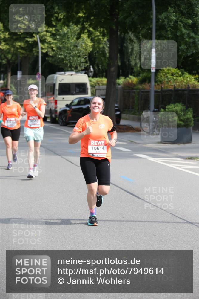 15.06.2025 - REWE Women's Run Jannik Wohlers http://msf.ph/oto/7949614 15.06.2025 09:48:15 Laufen 10242, 10613, 10614 meine-sportfotos.de