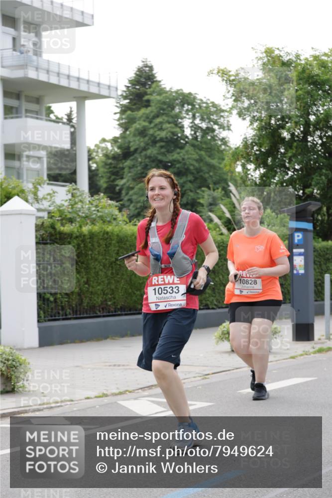 15.06.2025 - REWE Women's Run Jannik Wohlers http://msf.ph/oto/7949624 15.06.2025 08:32:00 Laufen 10533, 10828 meine-sportfotos.de