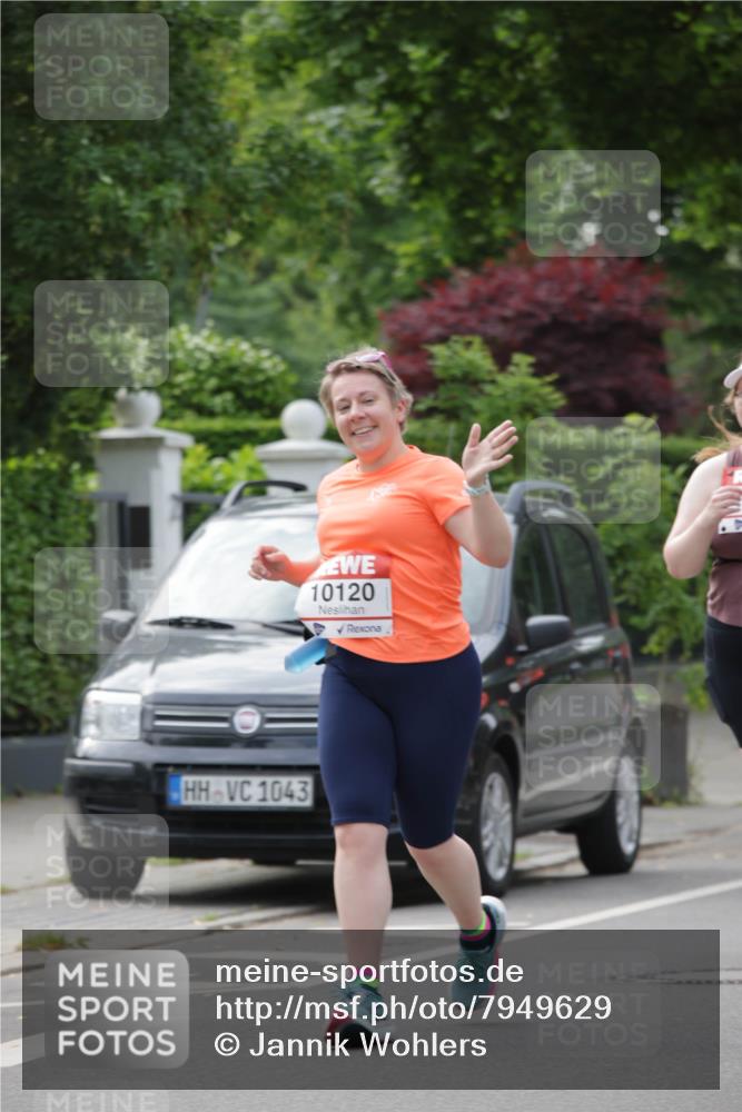 15.06.2025 - REWE Women's Run Jannik Wohlers http://msf.ph/oto/7949629 15.06.2025 08:32:02 Laufen 1043, 10120 meine-sportfotos.de
