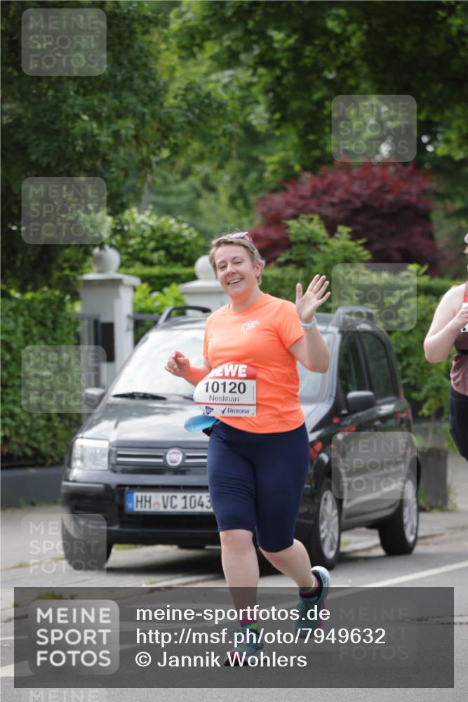 15.06.2025 - REWE Women's Run Jannik Wohlers http://msf.ph/oto/7949632 15.06.2025 08:32:02 Laufen 10120, 1043 meine-sportfotos.de