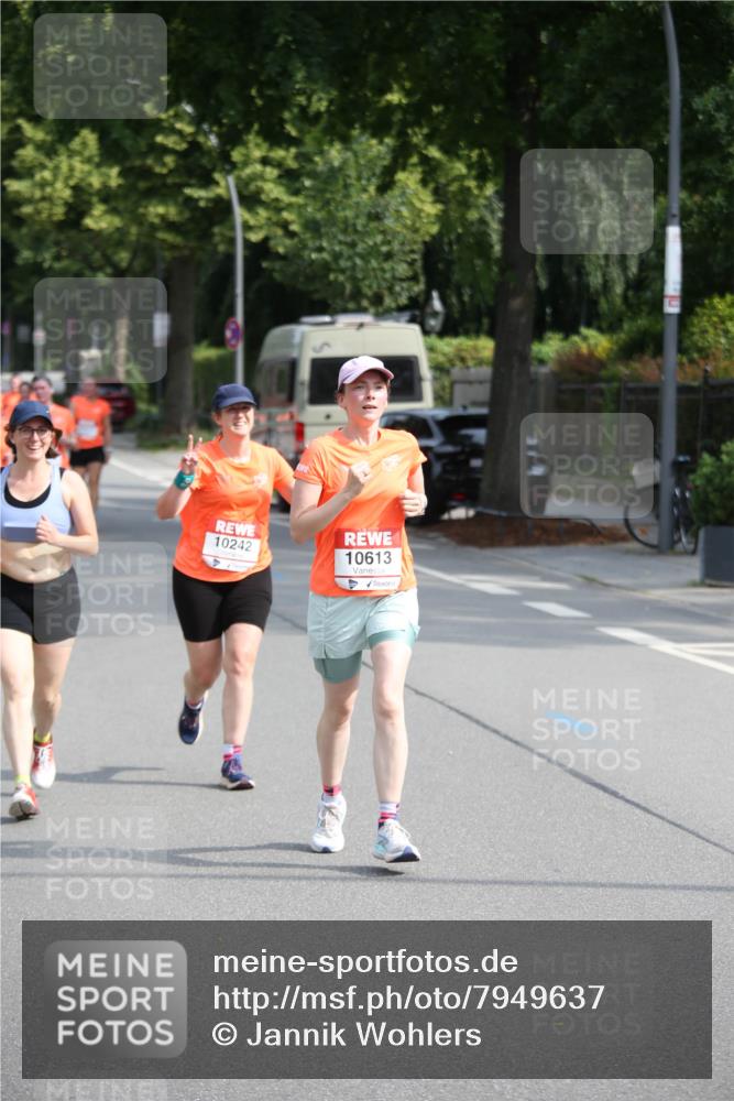 15.06.2025 - REWE Women's Run Jannik Wohlers http://msf.ph/oto/7949637 15.06.2025 09:48:17 Laufen 10613 meine-sportfotos.de