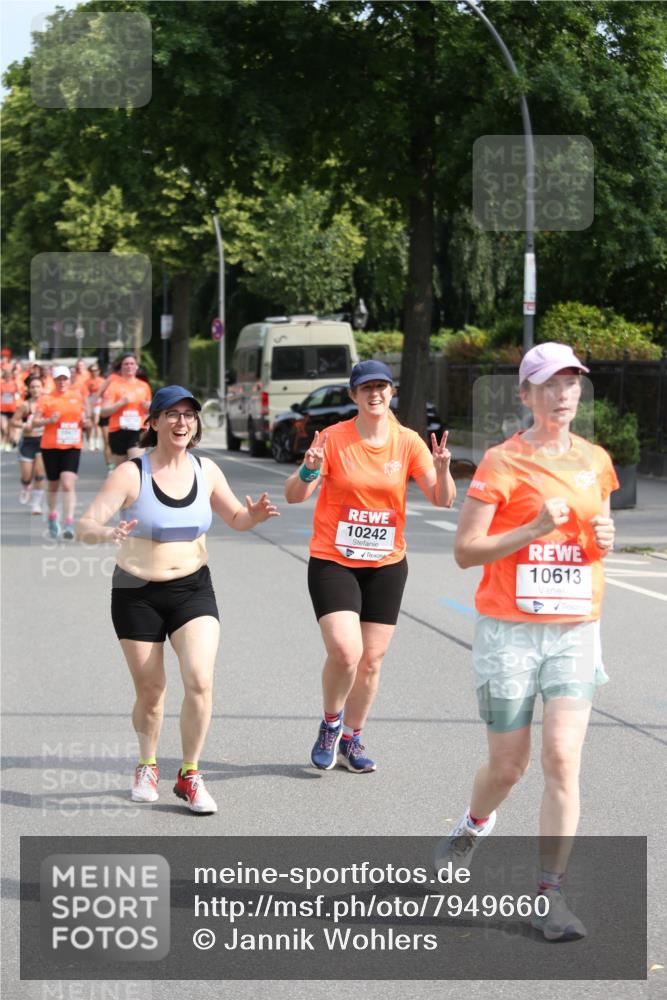 15.06.2025 - REWE Women's Run Jannik Wohlers http://msf.ph/oto/7949660 15.06.2025 09:48:19 Laufen 10242, 10613 meine-sportfotos.de