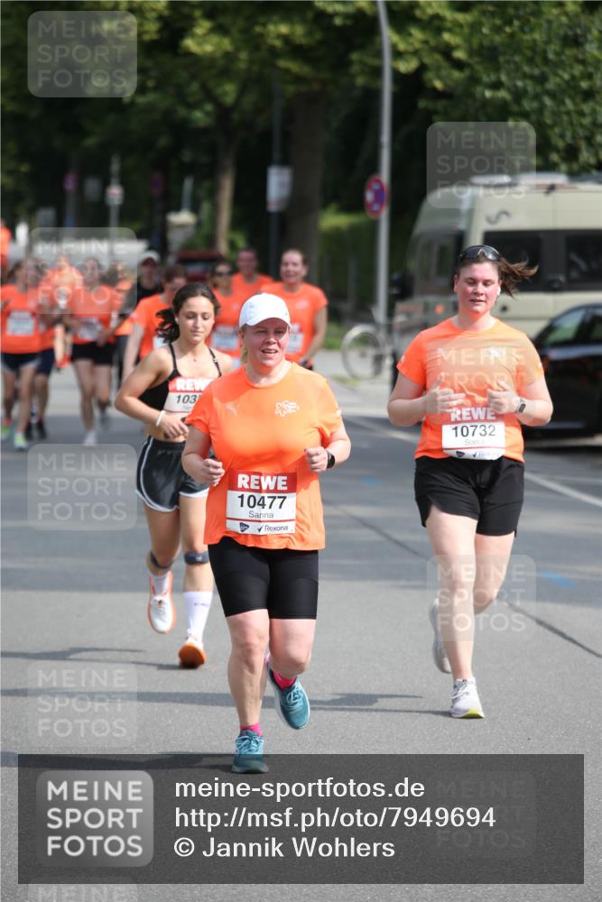 15.06.2025 - REWE Women's Run Jannik Wohlers http://msf.ph/oto/7949694 15.06.2025 09:48:22 Laufen 103, 10477, 10732 meine-sportfotos.de