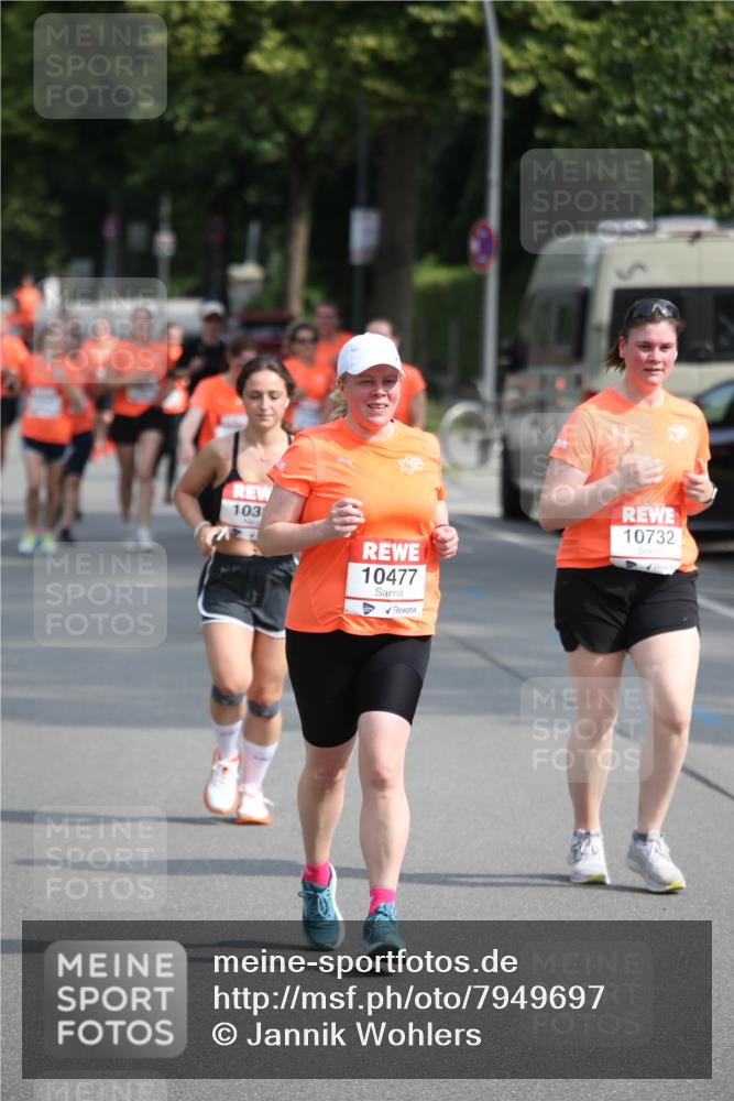 15.06.2025 - REWE Women's Run Jannik Wohlers http://msf.ph/oto/7949697 15.06.2025 09:48:22 Laufen 103, 10477, 10732 meine-sportfotos.de