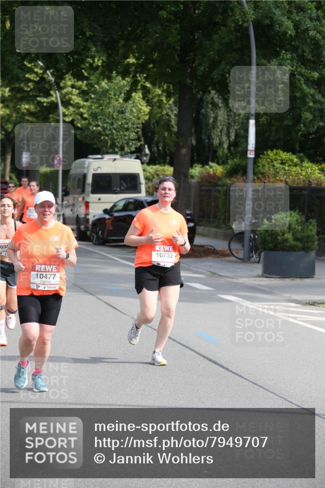 15.06.2025 - REWE Women's Run Jannik Wohlers http://msf.ph/oto/7949707 15.06.2025 09:48:23 Laufen 035, 1041, 10477, 10732 meine-sportfotos.de