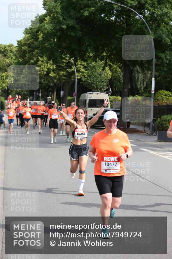 15.06.2025 - REWE Women's Run Jannik Wohlers http://msf.ph/oto/7949724 15.06.2025 09:48:25 Laufen 1080, 10354, 10477 meine-sportfotos.de