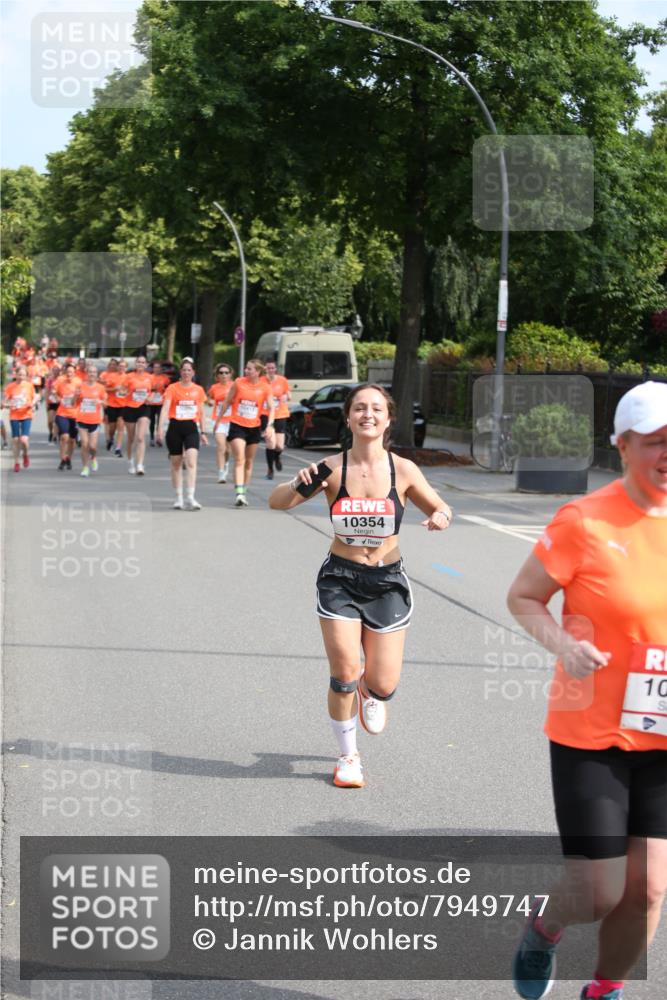 15.06.2025 - REWE Women's Run Jannik Wohlers http://msf.ph/oto/7949747 15.06.2025 09:48:26 Laufen 10354 meine-sportfotos.de