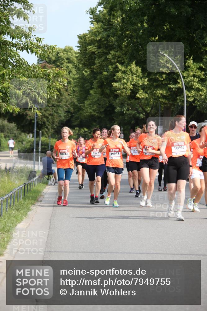 15.06.2025 - REWE Women's Run Jannik Wohlers http://msf.ph/oto/7949755 15.06.2025 09:48:29 Laufen 10836, 16, 10805, 10017, 1038, 10043, 10 meine-sportfotos.de