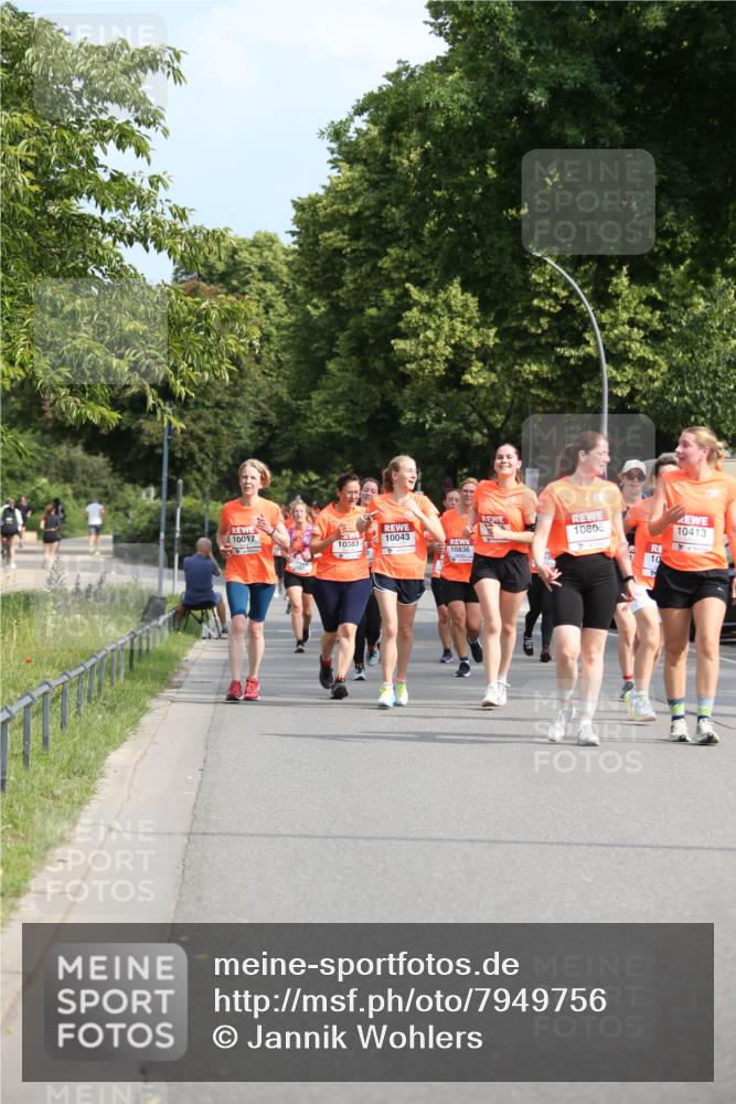 15.06.2025 - REWE Women's Run Jannik Wohlers http://msf.ph/oto/7949756 15.06.2025 09:48:30 Laufen 10805, 10017, 10043, 10413 meine-sportfotos.de