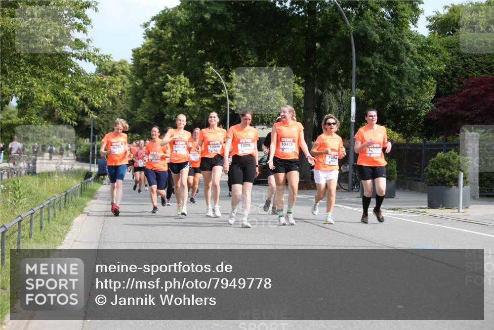 15.06.2025 - REWE Women's Run Jannik Wohlers http://msf.ph/oto/7949778 15.06.2025 09:48:31 Laufen 10017, 10043, 10046, 10805, 10413, 10542, 103, 1084 meine-sportfotos.de