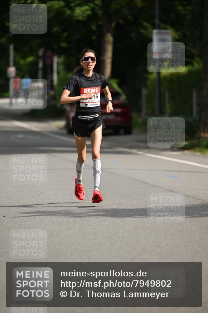 15.06.2025 - REWE Women's Run Dr. Thomas Lammeyer http://msf.ph/oto/7949802 15.06.2025 09:34:55 Laufen 16 meine-sportfotos.de