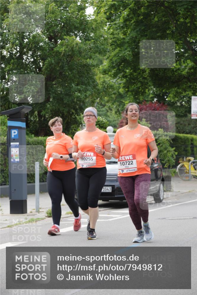 15.06.2025 - REWE Women's Run Jannik Wohlers http://msf.ph/oto/7949812 15.06.2025 08:32:09 Laufen 10255, 10722, 1043 meine-sportfotos.de