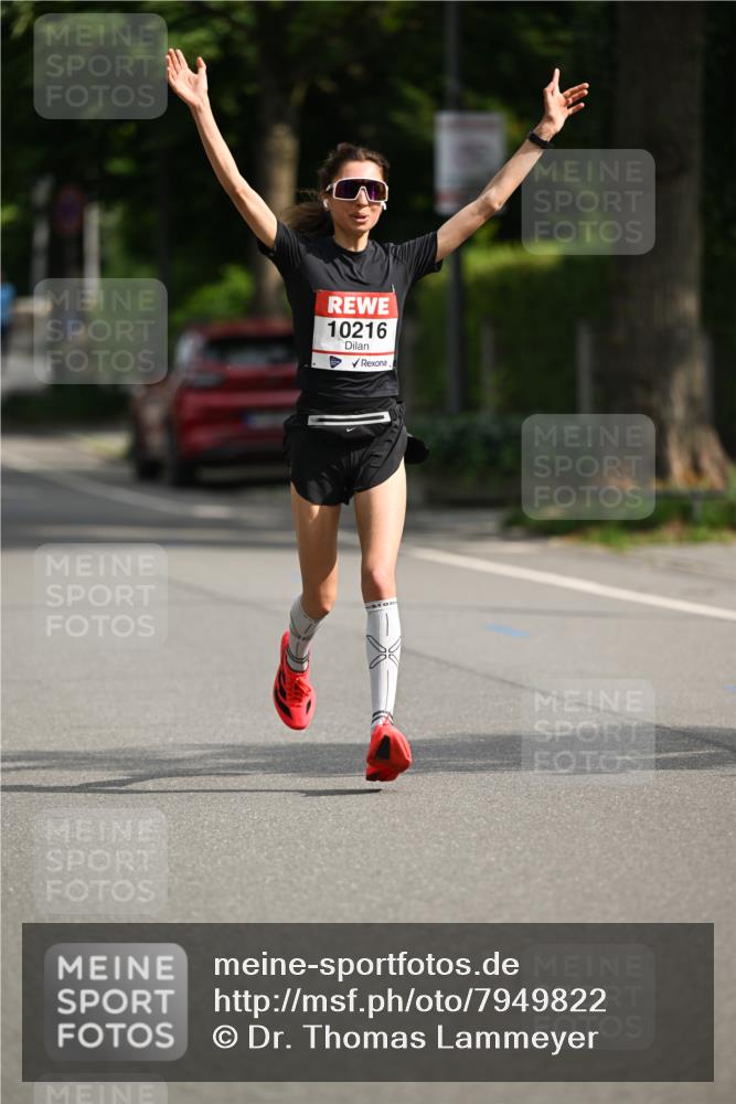 15.06.2025 - REWE Women's Run Dr. Thomas Lammeyer http://msf.ph/oto/7949822 15.06.2025 09:34:55 Laufen 10216 meine-sportfotos.de