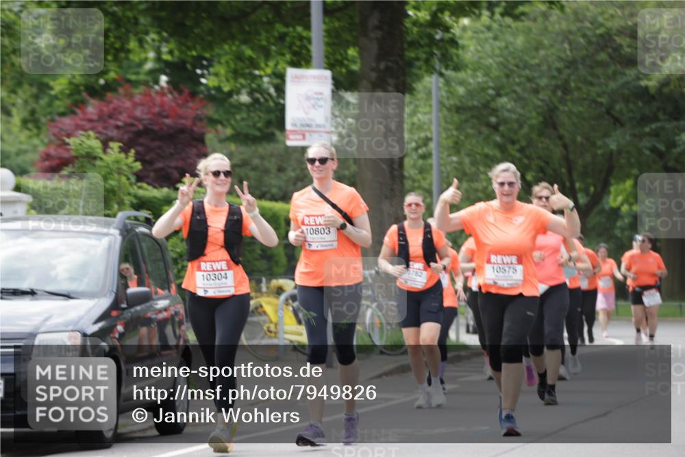 15.06.2025 - REWE Women's Run Jannik Wohlers http://msf.ph/oto/7949826 15.06.2025 08:32:12 Laufen 10304, 10803, 10575 meine-sportfotos.de