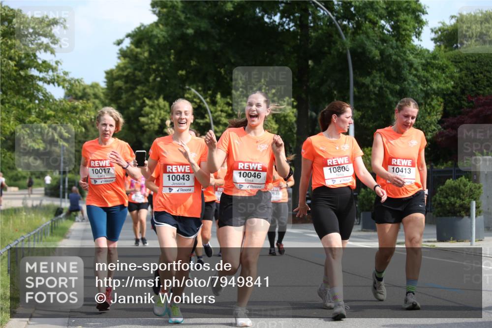 15.06.2025 - REWE Women's Run Jannik Wohlers http://msf.ph/oto/7949841 15.06.2025 09:48:35 Laufen 10017, 10043, 10046, 0638, 10, 10805, 10413 meine-sportfotos.de