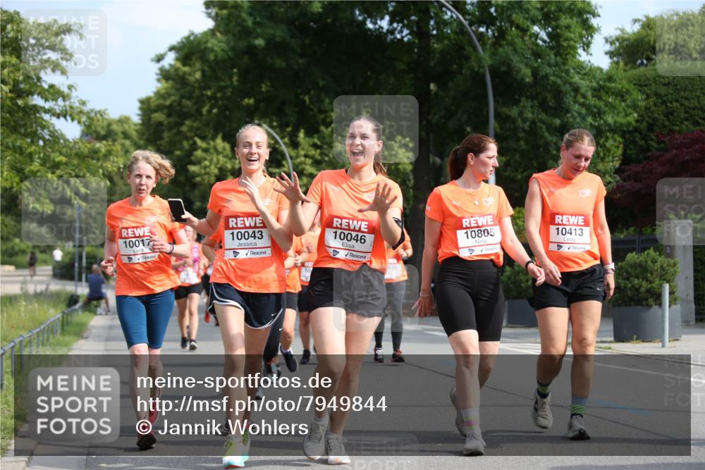 15.06.2025 - REWE Women's Run Jannik Wohlers http://msf.ph/oto/7949844 15.06.2025 09:48:35 Laufen 10017, 10043, 10, 10046, 638, 10805, 10413 meine-sportfotos.de