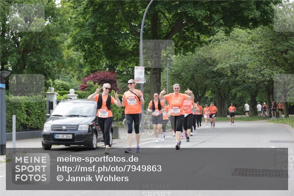 15.06.2025 - REWE Women's Run Jannik Wohlers http://msf.ph/oto/7949863 15.06.2025 08:32:13 Laufen 1043, 10304, 10803, 15, 2021, 10575 meine-sportfotos.de