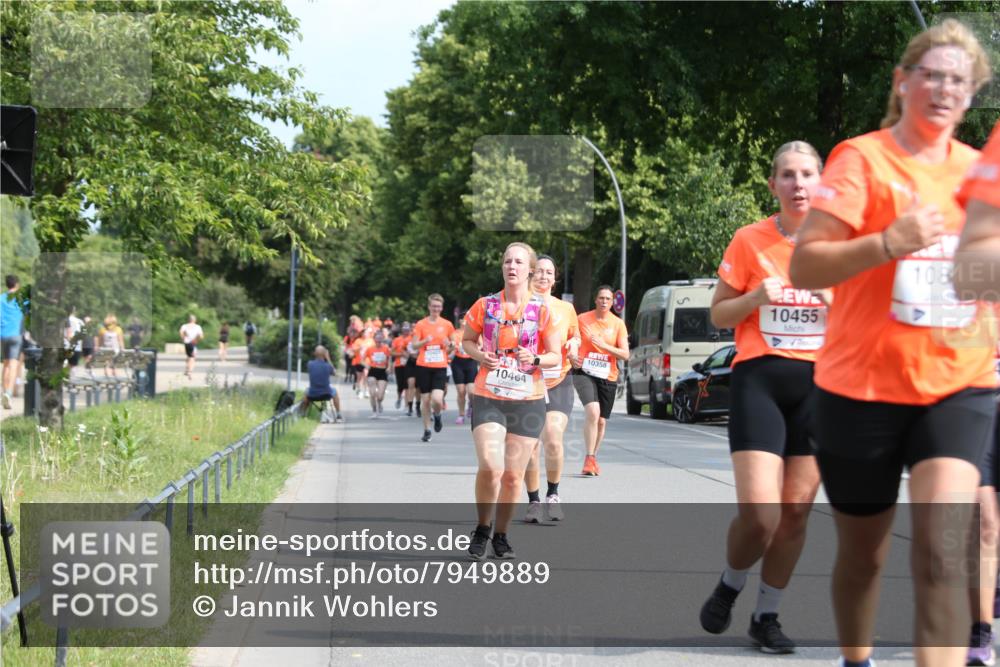 15.06.2025 - REWE Women's Run Jannik Wohlers http://msf.ph/oto/7949889 15.06.2025 09:48:38 Laufen 10464, 10358, 10455, 108 meine-sportfotos.de
