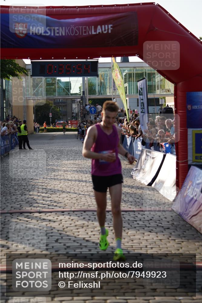 13.06.2025 - Holstenköstenlauf Felixshl http://msf.ph/oto/7949923 13.06.2025 19:35:53 Laufen 2700 meine-sportfotos.de