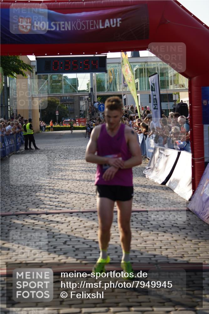 13.06.2025 - Holstenköstenlauf Felixshl http://msf.ph/oto/7949945 13.06.2025 19:35:53 Laufen 2700 meine-sportfotos.de