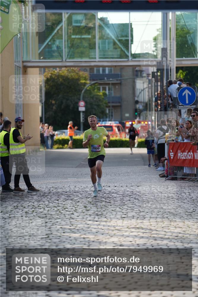 13.06.2025 - Holstenköstenlauf Felixshl http://msf.ph/oto/7949969 13.06.2025 19:36:03 Laufen 2800 meine-sportfotos.de