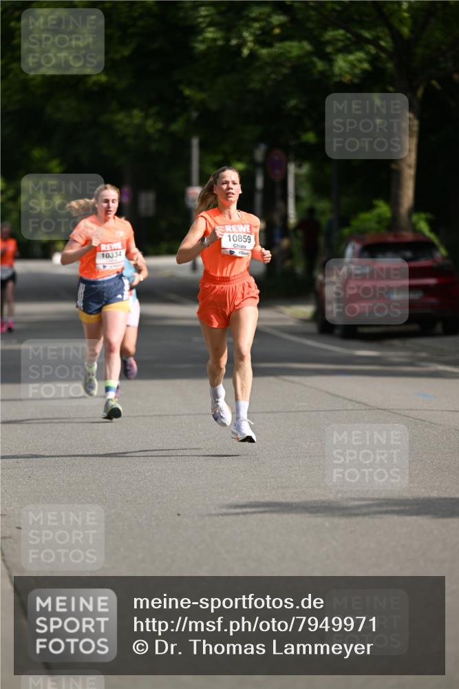 15.06.2025 - REWE Women's Run Dr. Thomas Lammeyer http://msf.ph/oto/7949971 15.06.2025 09:35:11 Laufen 10859, 10334 meine-sportfotos.de