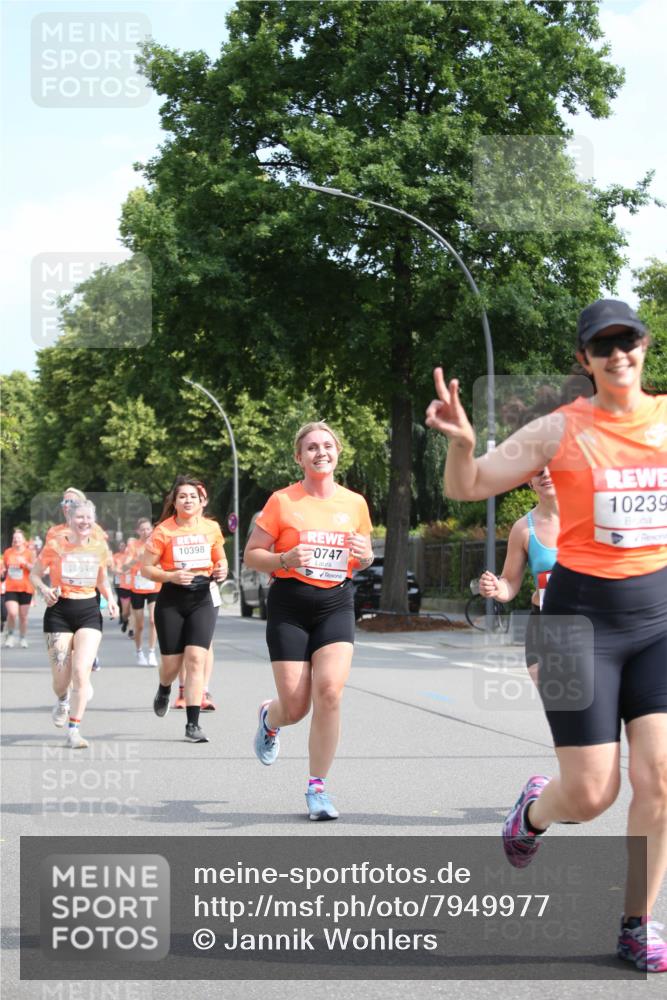 15.06.2025 - REWE Women's Run Jannik Wohlers http://msf.ph/oto/7949977 15.06.2025 09:48:49 Laufen 10239, 10398, 10648, 0747 meine-sportfotos.de