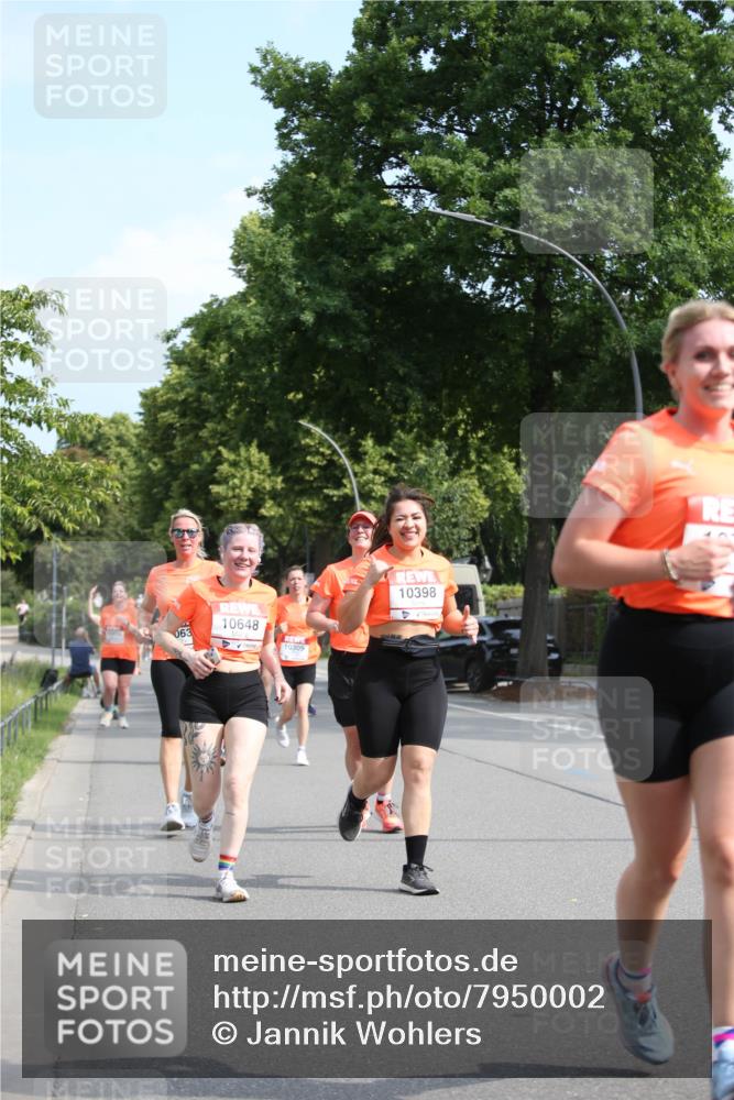 15.06.2025 - REWE Women's Run Jannik Wohlers http://msf.ph/oto/7950002 15.06.2025 09:48:51 Laufen 063, 10648, 10309, 10398 meine-sportfotos.de