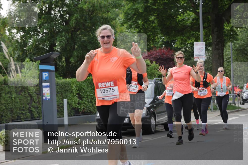 15.06.2025 - REWE Women's Run Jannik Wohlers http://msf.ph/oto/7950013 15.06.2025 08:32:18 Laufen 10575, 43, 10782, 10840, 15, 2025, 10842, 1084 meine-sportfotos.de
