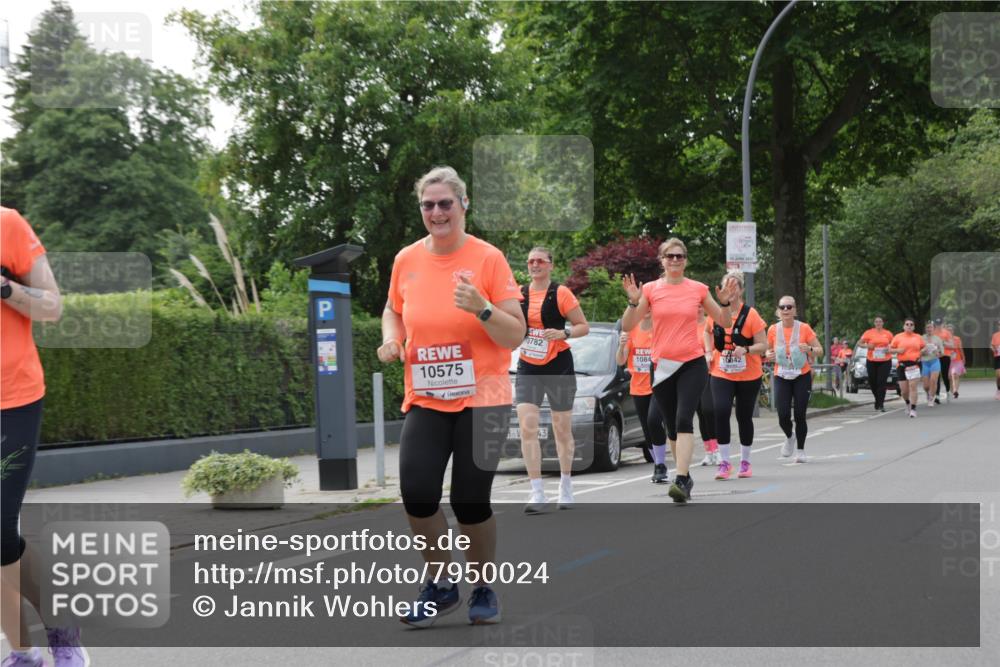 15.06.2025 - REWE Women's Run Jannik Wohlers http://msf.ph/oto/7950024 15.06.2025 08:32:18 Laufen 10575, 0782, 10842, 1084, 43 meine-sportfotos.de