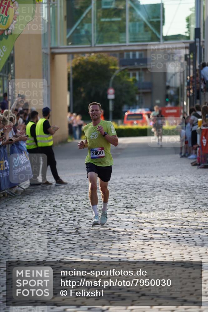 13.06.2025 - Holstenköstenlauf Felixshl http://msf.ph/oto/7950030 13.06.2025 19:36:05 Laufen 2800 meine-sportfotos.de