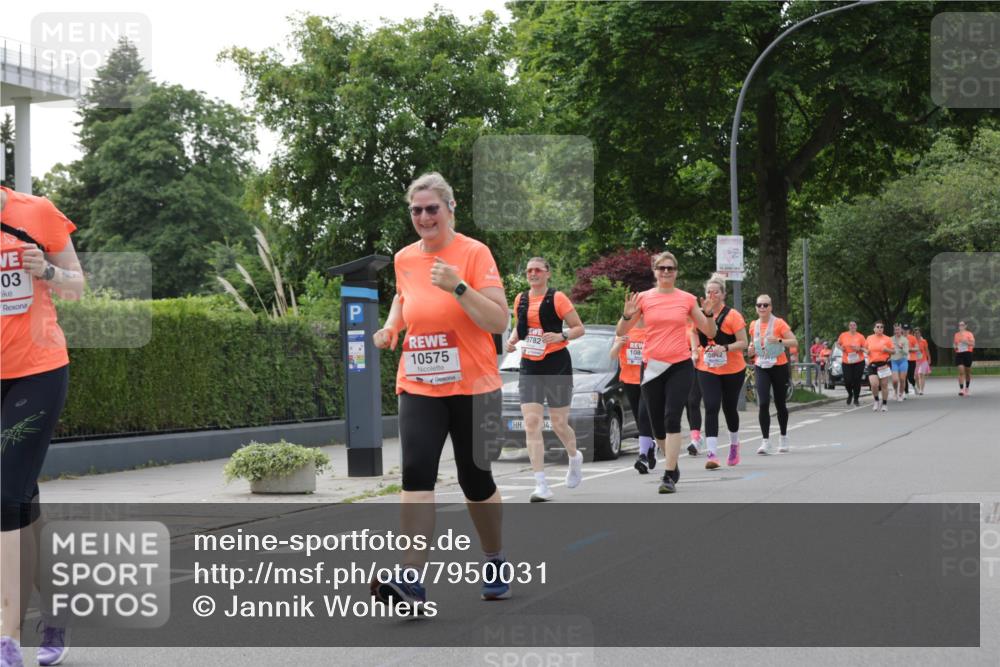 15.06.2025 - REWE Women's Run Jannik Wohlers http://msf.ph/oto/7950031 15.06.2025 08:32:18 Laufen 03, 10575, 0782, 043, 108, 108, 2 meine-sportfotos.de