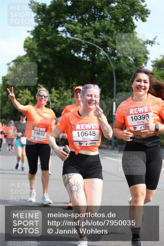 15.06.2025 - REWE Women's Run Jannik Wohlers http://msf.ph/oto/7950035 15.06.2025 09:48:53 Laufen 10398, 10632, 10648 meine-sportfotos.de