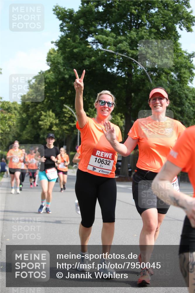 15.06.2025 - REWE Women's Run Jannik Wohlers http://msf.ph/oto/7950045 15.06.2025 09:48:53 Laufen 10632 meine-sportfotos.de