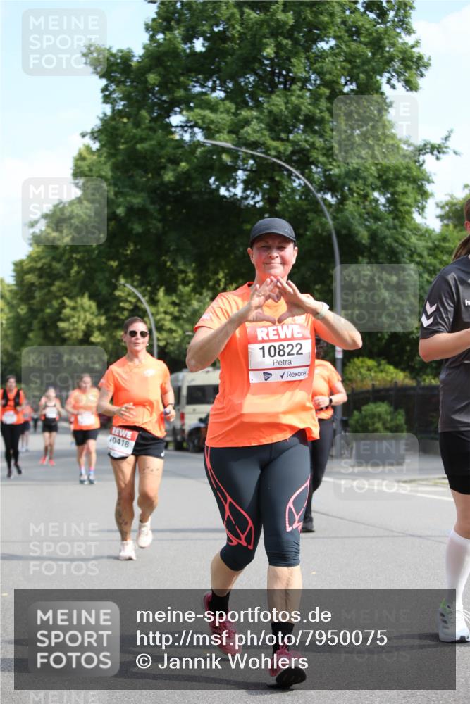15.06.2025 - REWE Women's Run Jannik Wohlers http://msf.ph/oto/7950075 15.06.2025 09:49:01 Laufen 0418, 10822 meine-sportfotos.de