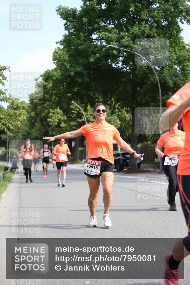15.06.2025 - REWE Women's Run Jannik Wohlers http://msf.ph/oto/7950081 15.06.2025 09:49:02 Laufen 10418, 10685 meine-sportfotos.de