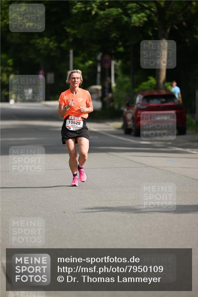 15.06.2025 - REWE Women's Run Dr. Thomas Lammeyer http://msf.ph/oto/7950109 15.06.2025 09:35:21 Laufen 10529 meine-sportfotos.de