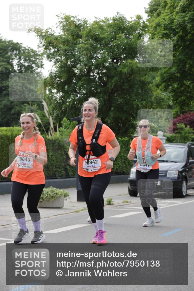 15.06.2025 - REWE Women's Run Jannik Wohlers http://msf.ph/oto/7950138 15.06.2025 08:32:22 Laufen 10840, 10842, 10841 meine-sportfotos.de